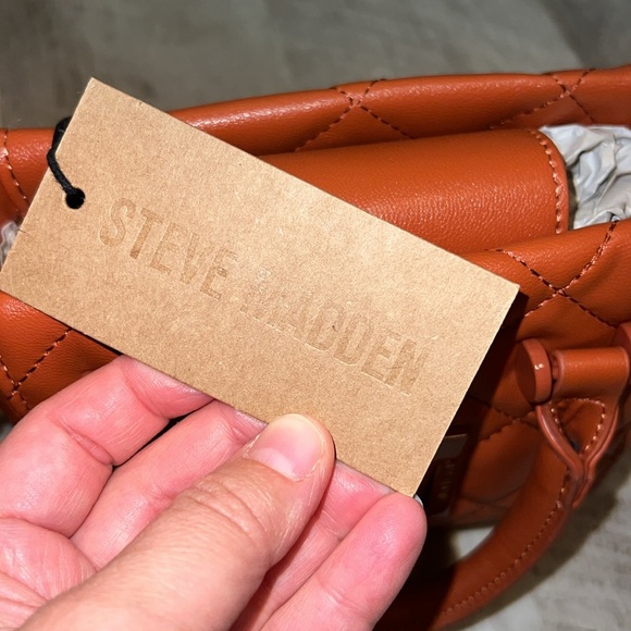 NEW Steve Madden whiskey spice crossbody with mini wallet - Picture 2 of 16